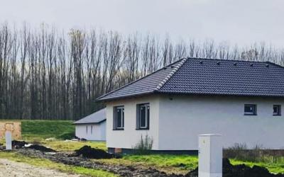 Eladó telek Rábapatona