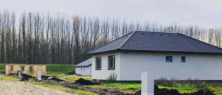 Eladó telek Rábapatona